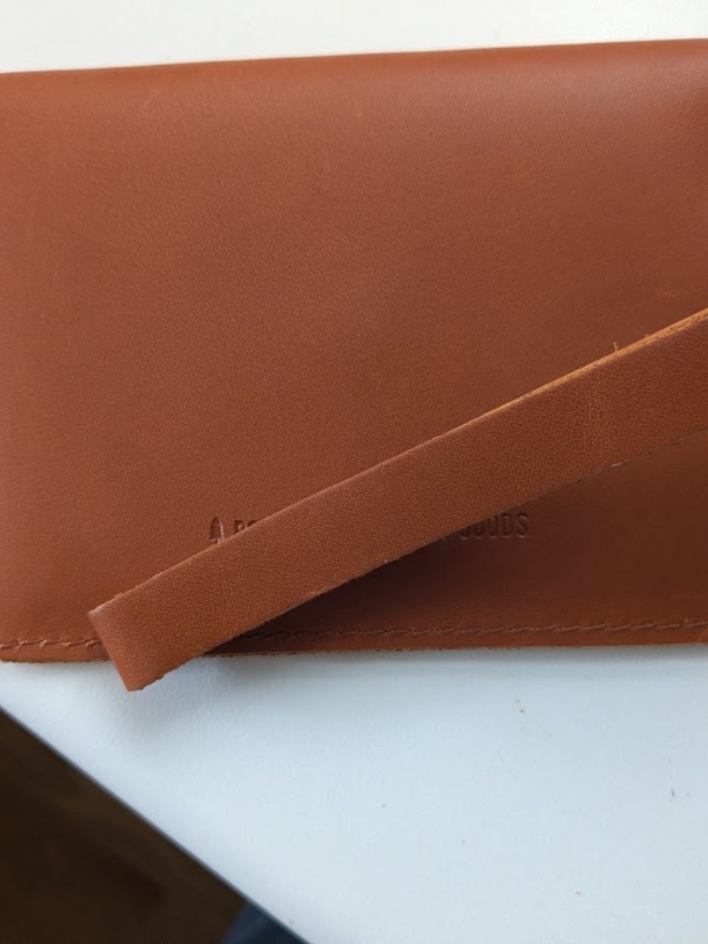 Portland Leather Tuscany passport wristlet - Picture 5 of 5